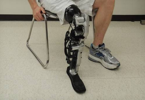 力康假肢廠家分享選用假肢要遵循哪些原則-(圖1) 力康假肢廠家分享選用假肢要遵循哪些原則-(圖1)